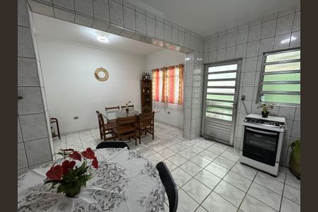 Casa à venda com 199m², 4 quartos e 2 vagas Casa à venda com 199m², 4 quartos e 2 vagasCozinha - Copa