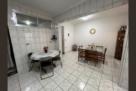Casa à venda com 199m², 4 quartos e 2 vagas Casa à venda com 199m², 4 quartos e 2 vagasCozinha - Copa