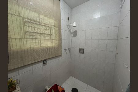Casa à venda com 199m², 4 quartos e 2 vagas Casa à venda com 199m², 4 quartos e 2 vagasBanheiro 1