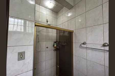 Casa à venda com 199m², 4 quartos e 2 vagas Casa à venda com 199m², 4 quartos e 2 vagasBanheiro 2