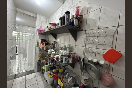 Casa à venda com 199m², 4 quartos e 2 vagas Casa à venda com 199m², 4 quartos e 2 vagasDespensa