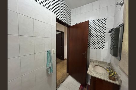 Casa à venda com 199m², 4 quartos e 2 vagas Casa à venda com 199m², 4 quartos e 2 vagasBanheiro 1