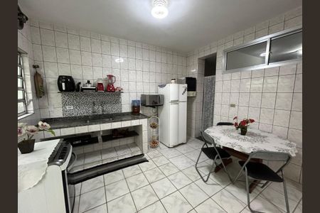 Casa à venda com 199m², 4 quartos e 2 vagas Casa à venda com 199m², 4 quartos e 2 vagasCozinha - Copa