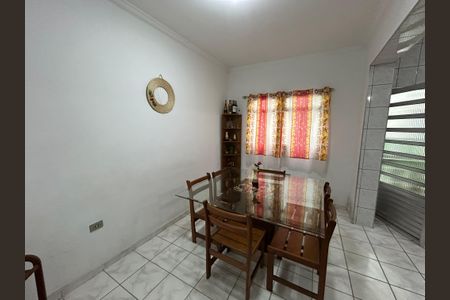Casa à venda com 199m², 4 quartos e 2 vagas Casa à venda com 199m², 4 quartos e 2 vagasCozinha - Copa