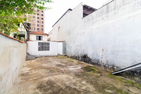 Casa à venda com 90m², 2 quartos e 1 vagaQuintal