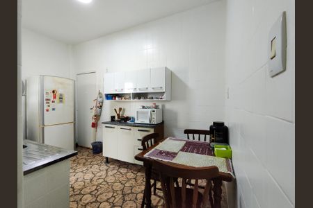 Apartamento à venda com 76m², 2 quartos e sem vagaCozinha