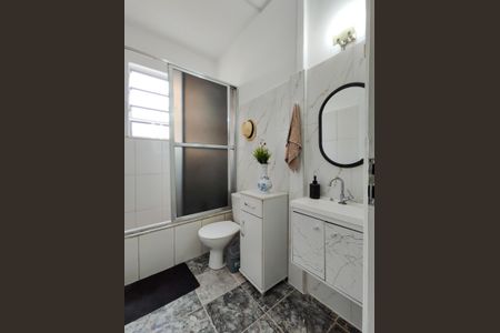 Apartamento à venda com 76m², 2 quartos e sem vagaCorredor