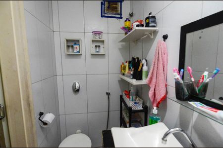 Apartamento para alugar com 72m², 2 quartos e 1 vaga Apartamento para alugar com 72m², 2 quartos e 1 vagaBanheiro da Suíte