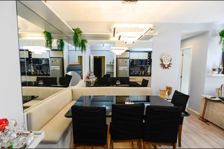 Apartamento à venda com 56m², 2 quartos e 1 vagaSala