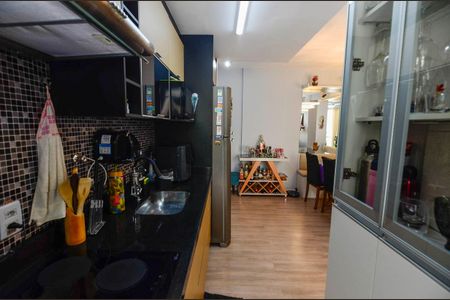 Apartamento à venda com 56m², 2 quartos e 1 vagaCozinha