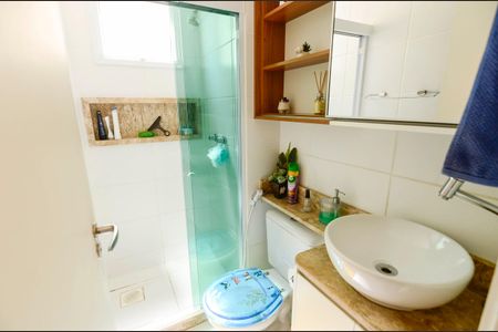 Apartamento à venda com 56m², 2 quartos e 1 vagaBanheiro Social