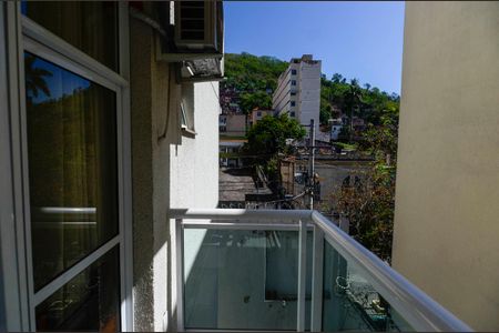 Apartamento à venda com 56m², 2 quartos e 1 vagaSala