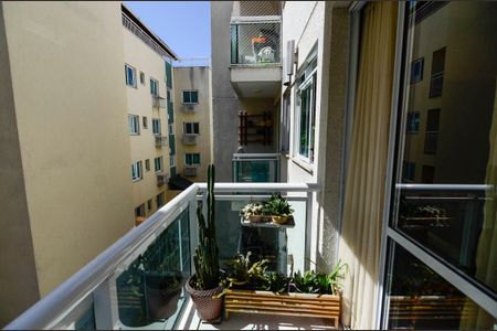 Apartamento à venda com 56m², 2 quartos e 1 vagaSala