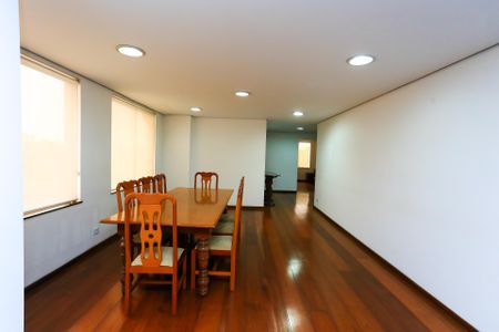 Apartamento à venda com 166m², 4 quartos e 3 vagas Apartamento à venda com 166m², 4 quartos e 3 vagasÁrea comum - Salão de festas