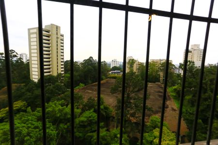 Apartamento à venda com 166m², 4 quartos e 3 vagas Apartamento à venda com 166m², 4 quartos e 3 vagasVista