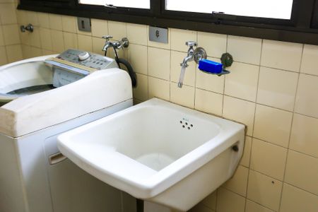 Apartamento à venda com 166m², 4 quartos e 3 vagas Apartamento à venda com 166m², 4 quartos e 3 vagasÁrea de Serviço