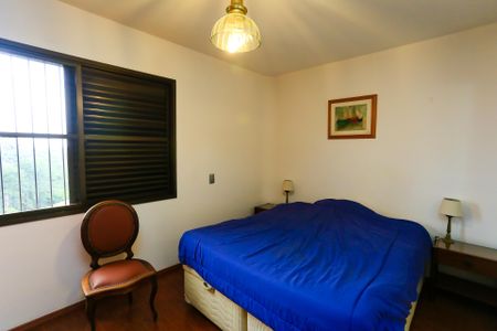 Apartamento à venda com 166m², 4 quartos e 3 vagas Apartamento à venda com 166m², 4 quartos e 3 vagasSUÍTE