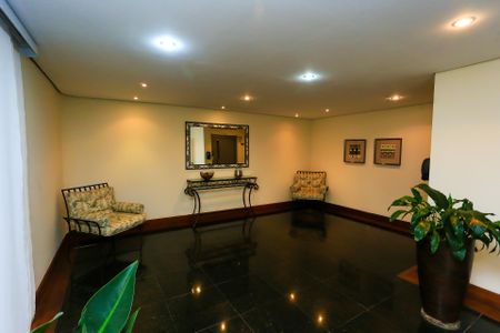 Apartamento à venda com 166m², 4 quartos e 3 vagas Apartamento à venda com 166m², 4 quartos e 3 vagasHall de entrada