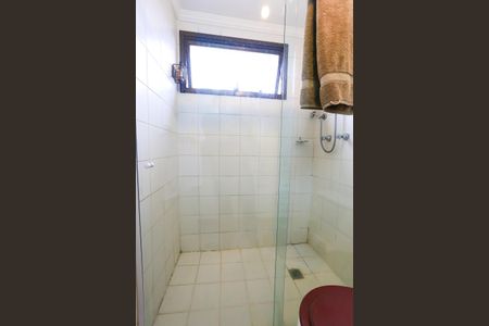 Apartamento à venda com 166m², 4 quartos e 3 vagas Apartamento à venda com 166m², 4 quartos e 3 vagasBanheiro da Suíte 1