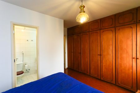 Apartamento à venda com 166m², 4 quartos e 3 vagas Apartamento à venda com 166m², 4 quartos e 3 vagasSUÍTE