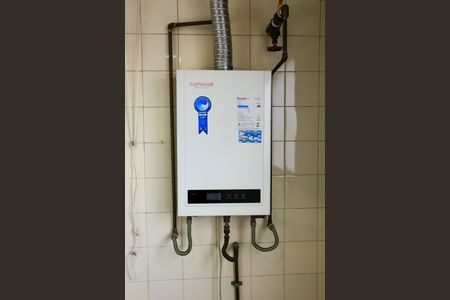 Apartamento à venda com 166m², 4 quartos e 3 vagas Apartamento à venda com 166m², 4 quartos e 3 vagasÁrea de Serviço