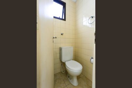 Apartamento à venda com 166m², 4 quartos e 3 vagas Apartamento à venda com 166m², 4 quartos e 3 vagasÁrea de Serviço