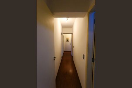 Apartamento à venda com 166m², 4 quartos e 3 vagas Apartamento à venda com 166m², 4 quartos e 3 vagascorredor