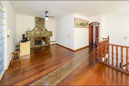 Casa à venda com 345m², 5 quartos e 6 vagasSala 2