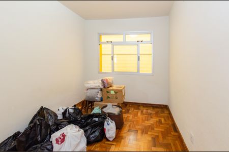 Casa à venda com 345m², 5 quartos e 6 vagasSuíte 2