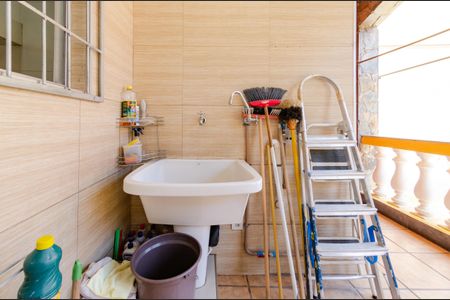 Casa à venda com 345m², 5 quartos e 6 vagasÁrea de serviço