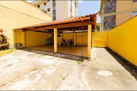 Casa à venda com 345m², 5 quartos e 6 vagasÁrea externa