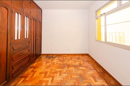 Casa à venda com 345m², 5 quartos e 6 vagasQuarto 4