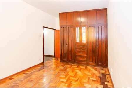 Casa à venda com 345m², 5 quartos e 6 vagasQuarto 4