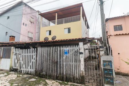 Casa para alugar com 250m², 3 quartos e 3 vagas Casa para alugar com 250m², 3 quartos e 3 vagasFachada
