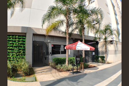 Apartamento para alugar com 50m², 2 quartos e 1 vaga Apartamento para alugar com 50m², 2 quartos e 1 vagaFachada