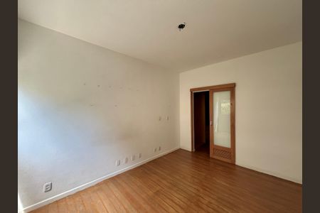 Apartamento à venda com 78m², 2 quartos e 2 vagas Apartamento à venda com 78m², 2 quartos e 2 vagasSuite