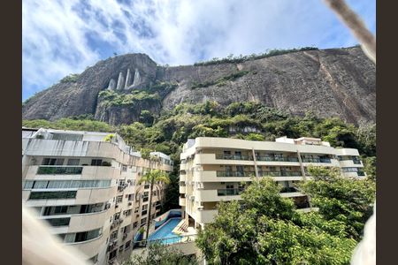Apartamento à venda com 78m², 2 quartos e 2 vagas Apartamento à venda com 78m², 2 quartos e 2 vagasSala - vista