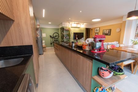 Apartamento para alugar com 93m², 2 quartos e 2 vagas Apartamento para alugar com 93m², 2 quartos e 2 vagasCozinha