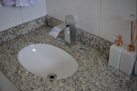 Apartamento à venda com 60m², 2 quartos e 1 vagaBanheiro Social