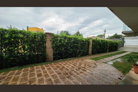 Casa para alugar com 600m², 3 quartos e 5 vagasQuintal