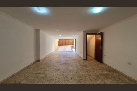 Casa à venda com 149m², 2 quartos e 3 vagas Casa à venda com 149m², 2 quartos e 3 vagasGaragem
