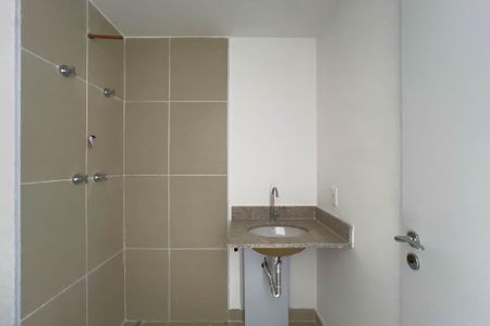 Studio à venda com 28m², 1 quarto e sem vaga Studio à venda com 28m², 1 quarto e sem vagaBanheiro