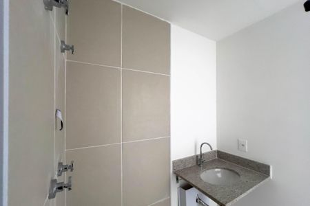 Studio à venda com 28m², 1 quarto e sem vaga Studio à venda com 28m², 1 quarto e sem vagaBanheiro