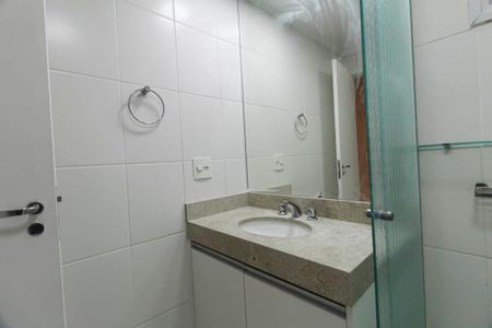 Apartamento à venda com 96m², 2 quartos e 2 vagas Apartamento à venda com 96m², 2 quartos e 2 vagasBanheiro da Suíte 2