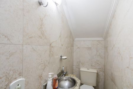 Casa à venda com 102m², 3 quartos e 2 vagas Casa à venda com 102m², 3 quartos e 2 vagasLavabo