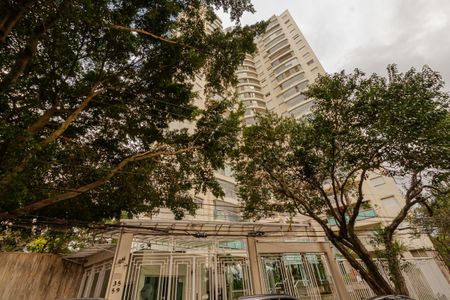 Apartamento para alugar com 290m², 2 quartos e 4 vagas Apartamento para alugar com 290m², 2 quartos e 4 vagasFachada