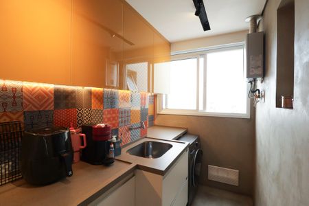 Apartamento para alugar com 67m², 2 quartos e 1 vaga Apartamento para alugar com 67m², 2 quartos e 1 vagaCozinha e Área de Serviço