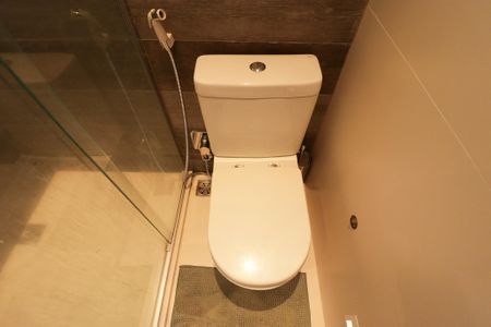 Apartamento para alugar com 67m², 2 quartos e 1 vaga Apartamento para alugar com 67m², 2 quartos e 1 vagaBanheiro da Suíte