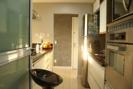 Apartamento à venda com 48m², 2 quartos e 1 vagaCozinha