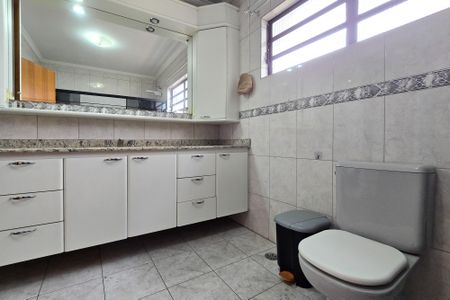 Casa à venda com 315m², 4 quartos e 2 vagasBanheiro Social